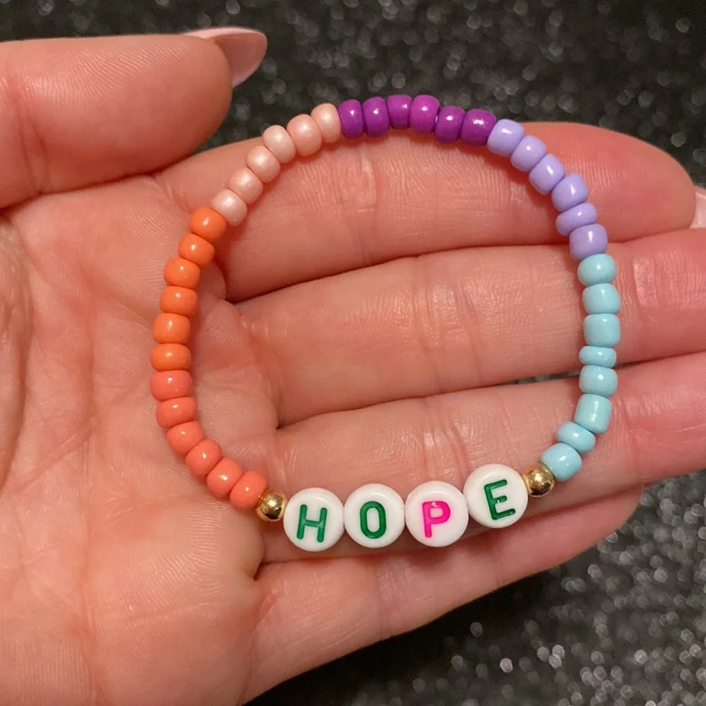 Kids multi colored bead stretch bracelet